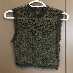 Lace cropped top